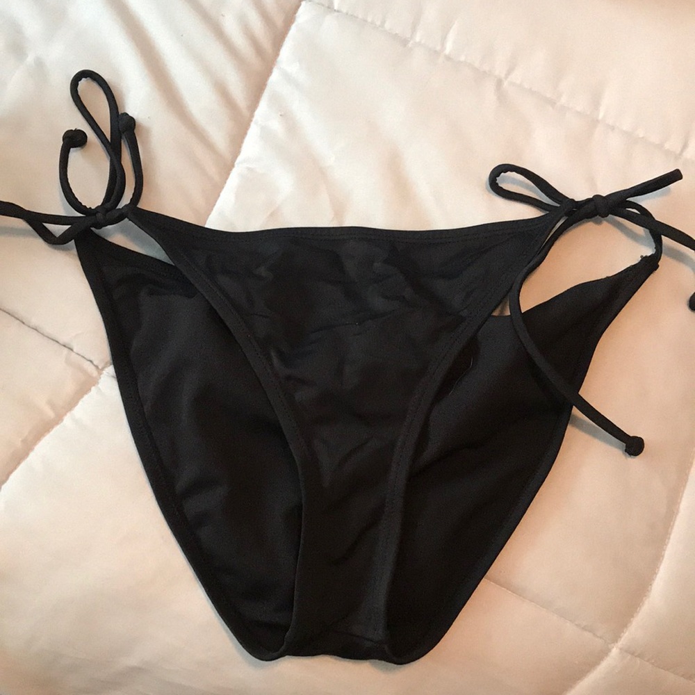 Bikini bottoms